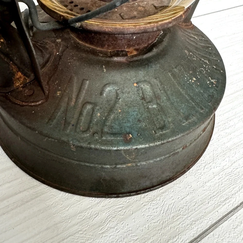 Blitzen No.‎ 2A Lantern Vintage Hurricane Oil Lamp Farmhouse Decor Rustic